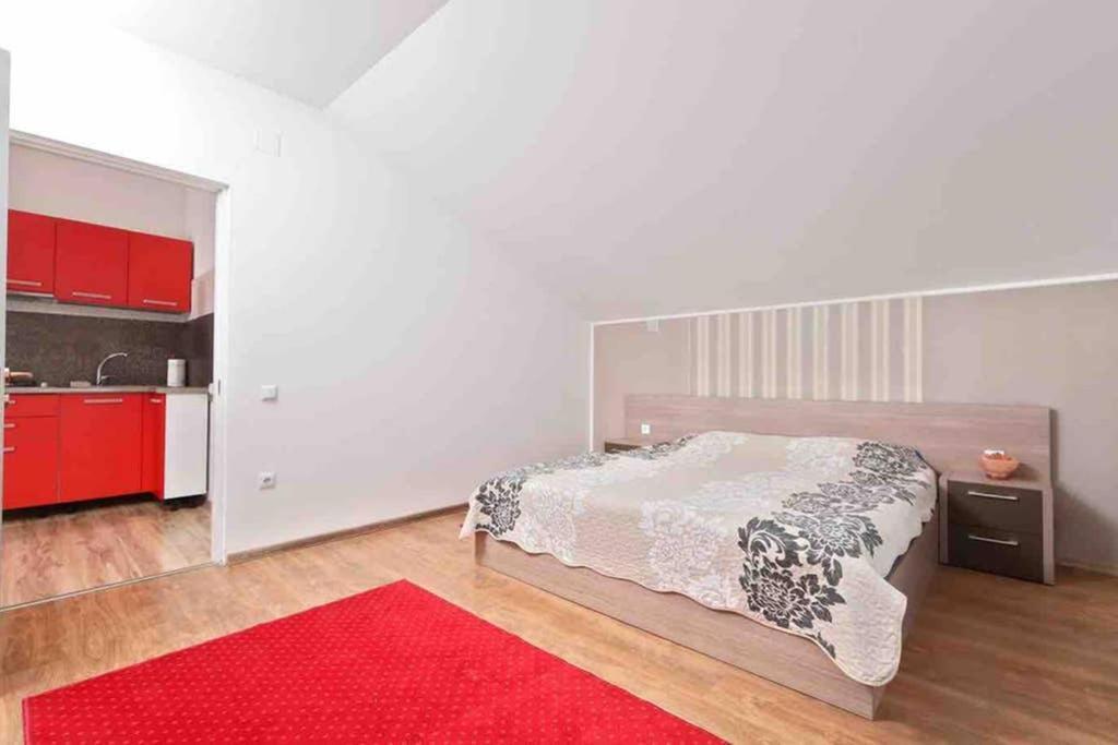 Dana Guest House Oradea Zewnętrze zdjęcie